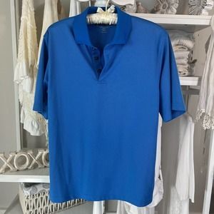 Pebble beach Men's medium Golf Performance shirt Polo.  Blue 3 button Item #0930